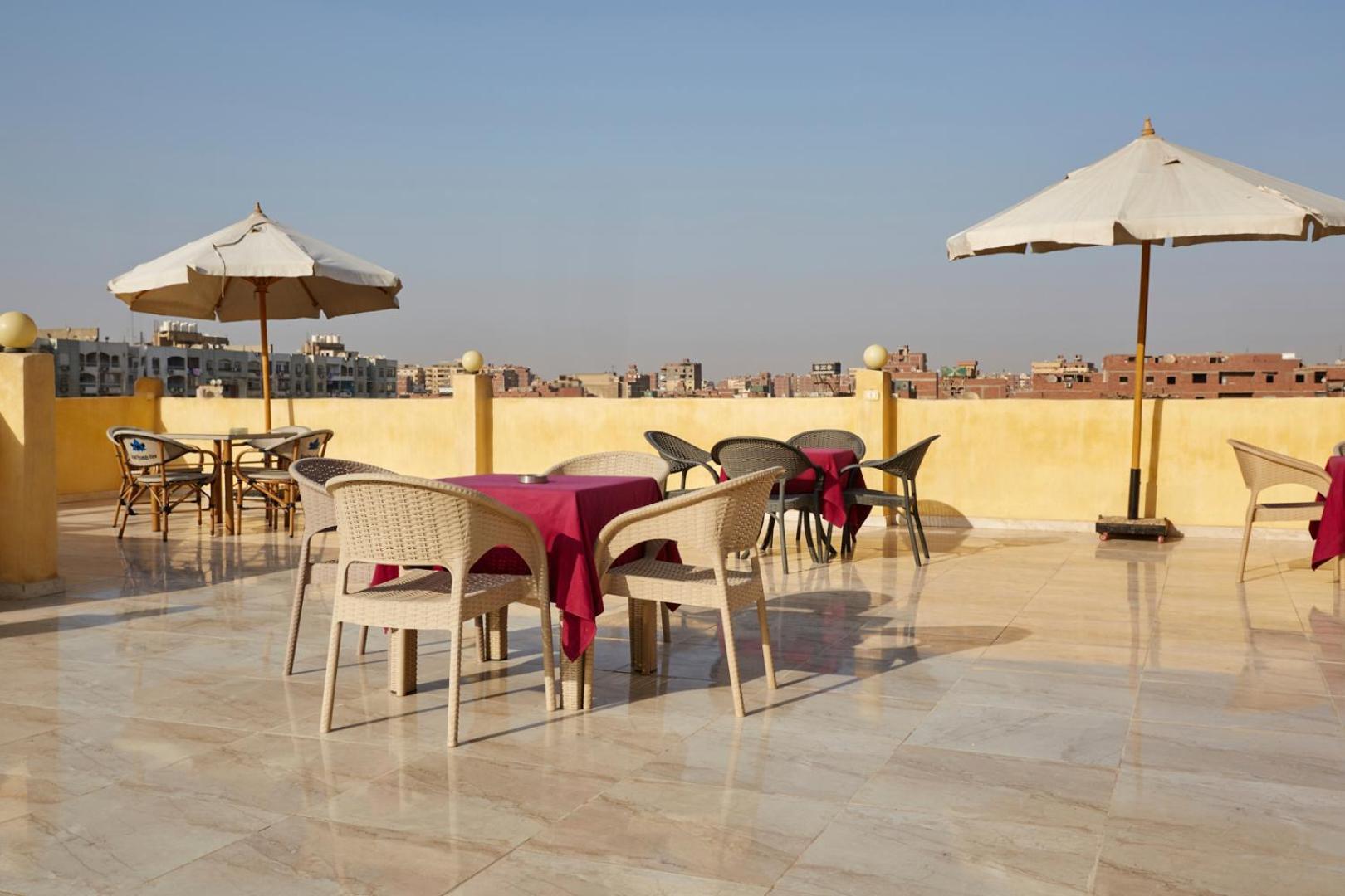 Grand Pyramid View Hotel Kafret el-Gabal Buitenkant foto
