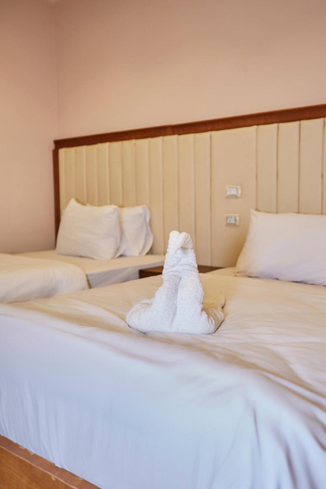 Grand Pyramid View Hotel Kafret el-Gabal Buitenkant foto