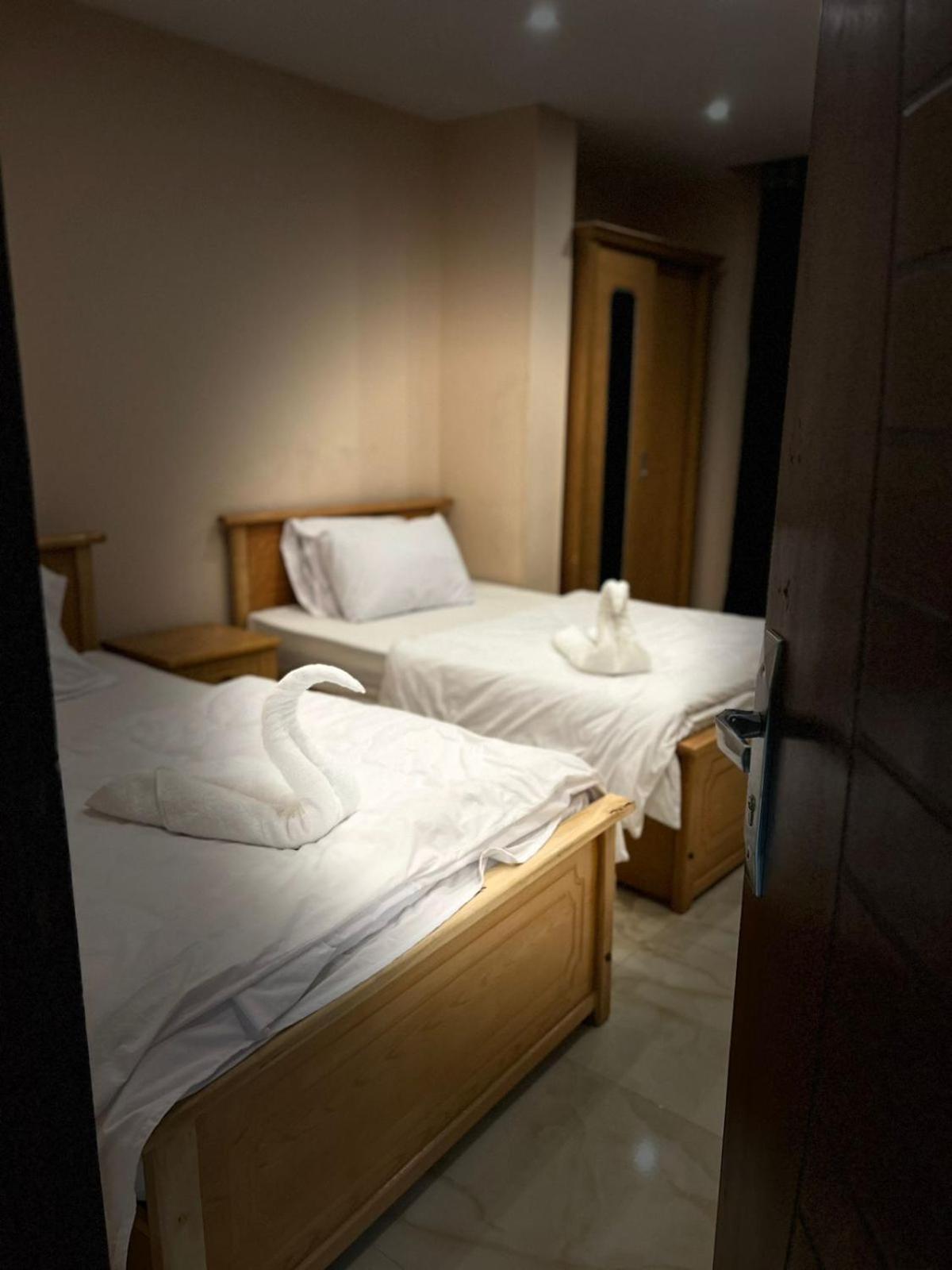 Grand Pyramid View Hotel Kafret el-Gabal Buitenkant foto