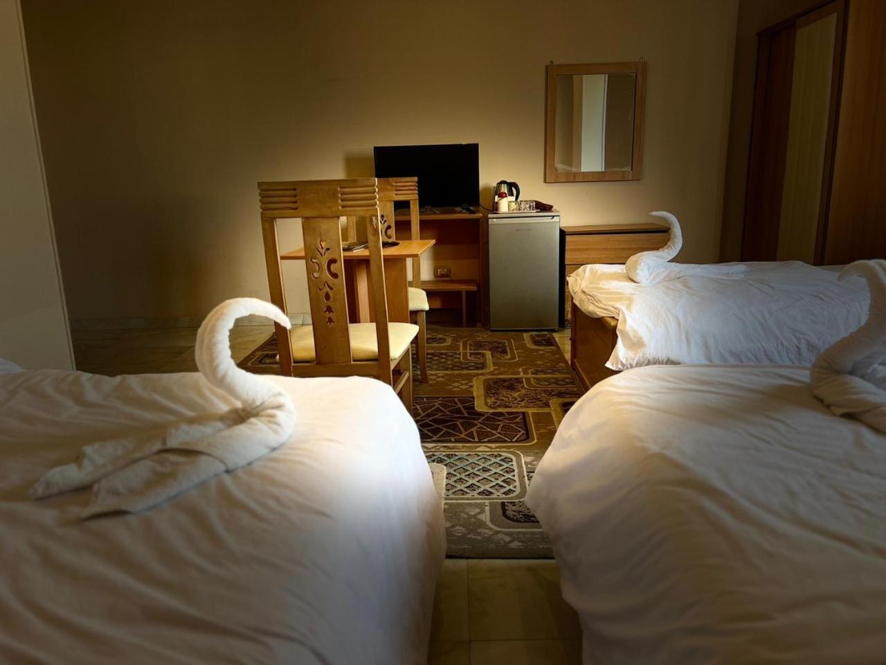 Grand Pyramid View Hotel Kafret el-Gabal Buitenkant foto