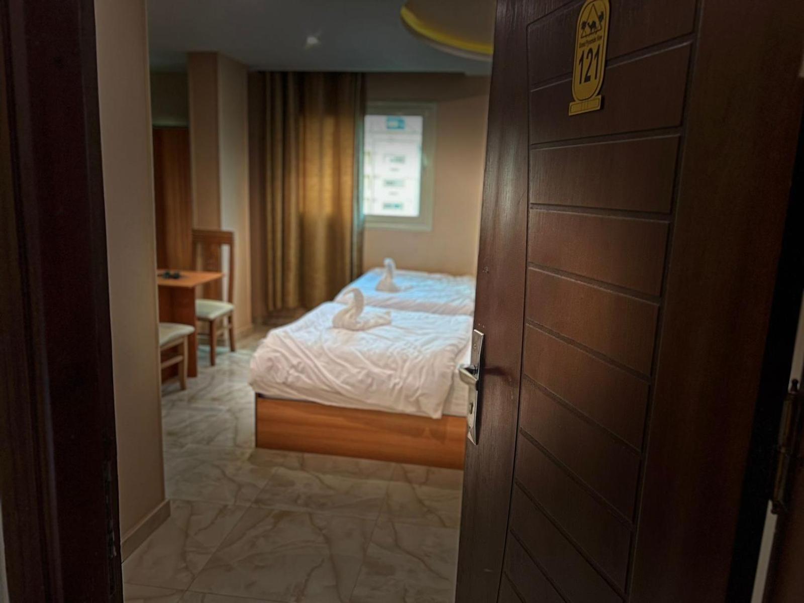 Grand Pyramid View Hotel Kafret el-Gabal Buitenkant foto