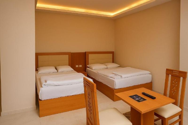 Grand Pyramid View Hotel Kafret el-Gabal Buitenkant foto
